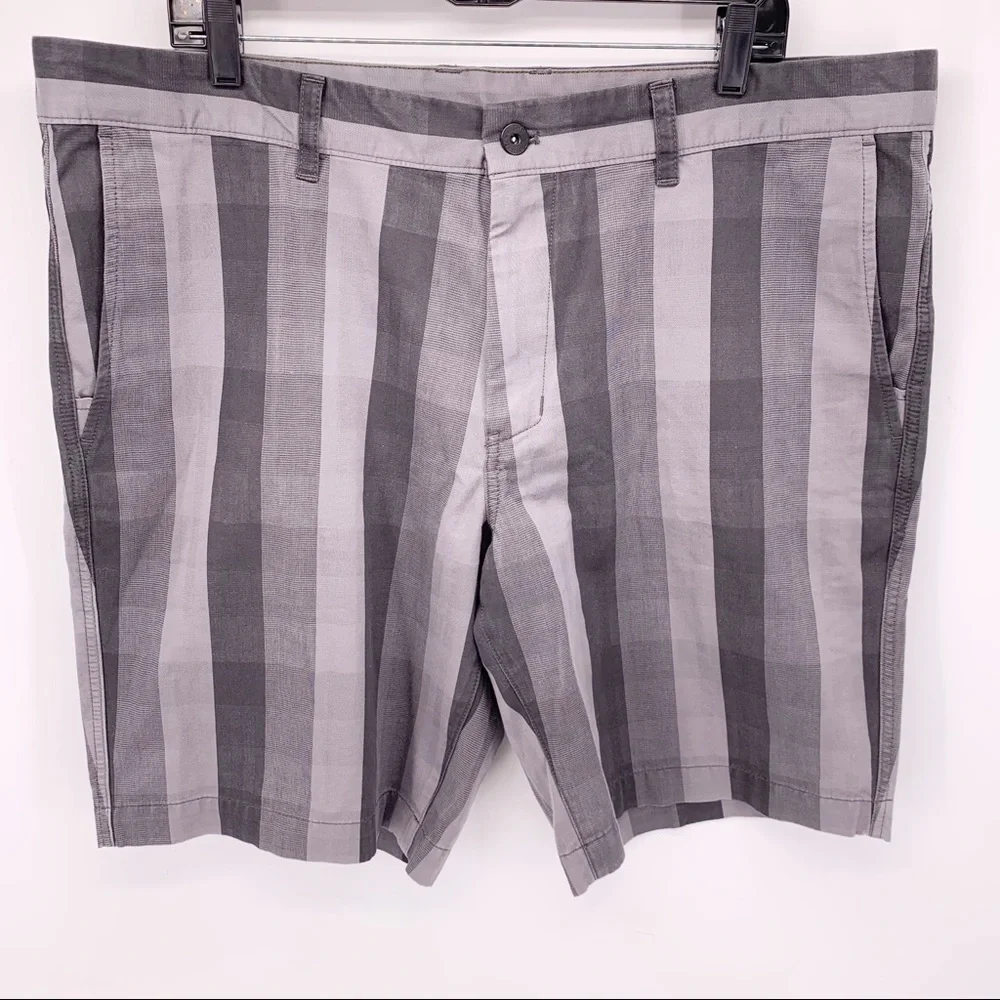 The North Face Gray Summer Shorts Size 40